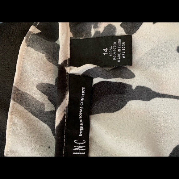 INC Sleeveless Top ๐ฅณHost Pick๐๐๐ค๐ป๐ด๐น - Picture 4 of 6